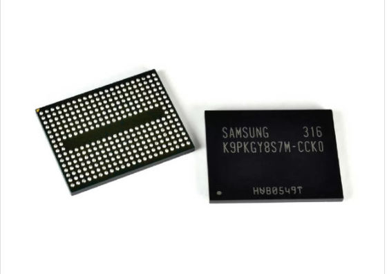 Het periodieke flashgeheugen Volgzame RoHS van IC cmos van de Flashgeheugenspaander